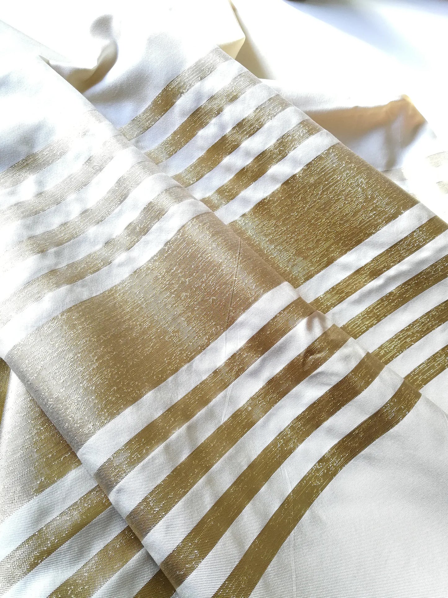 Gold large Tallit close