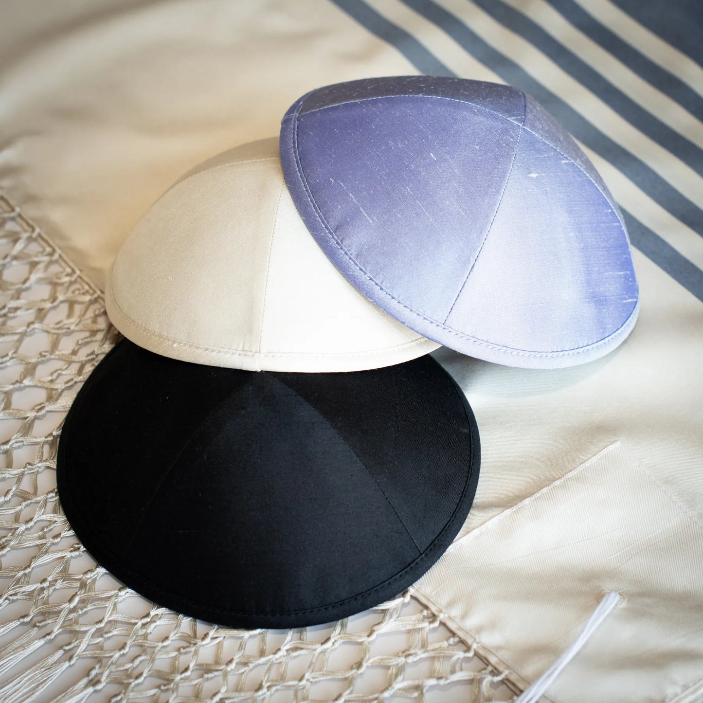 Kippah light blue, ivory, black