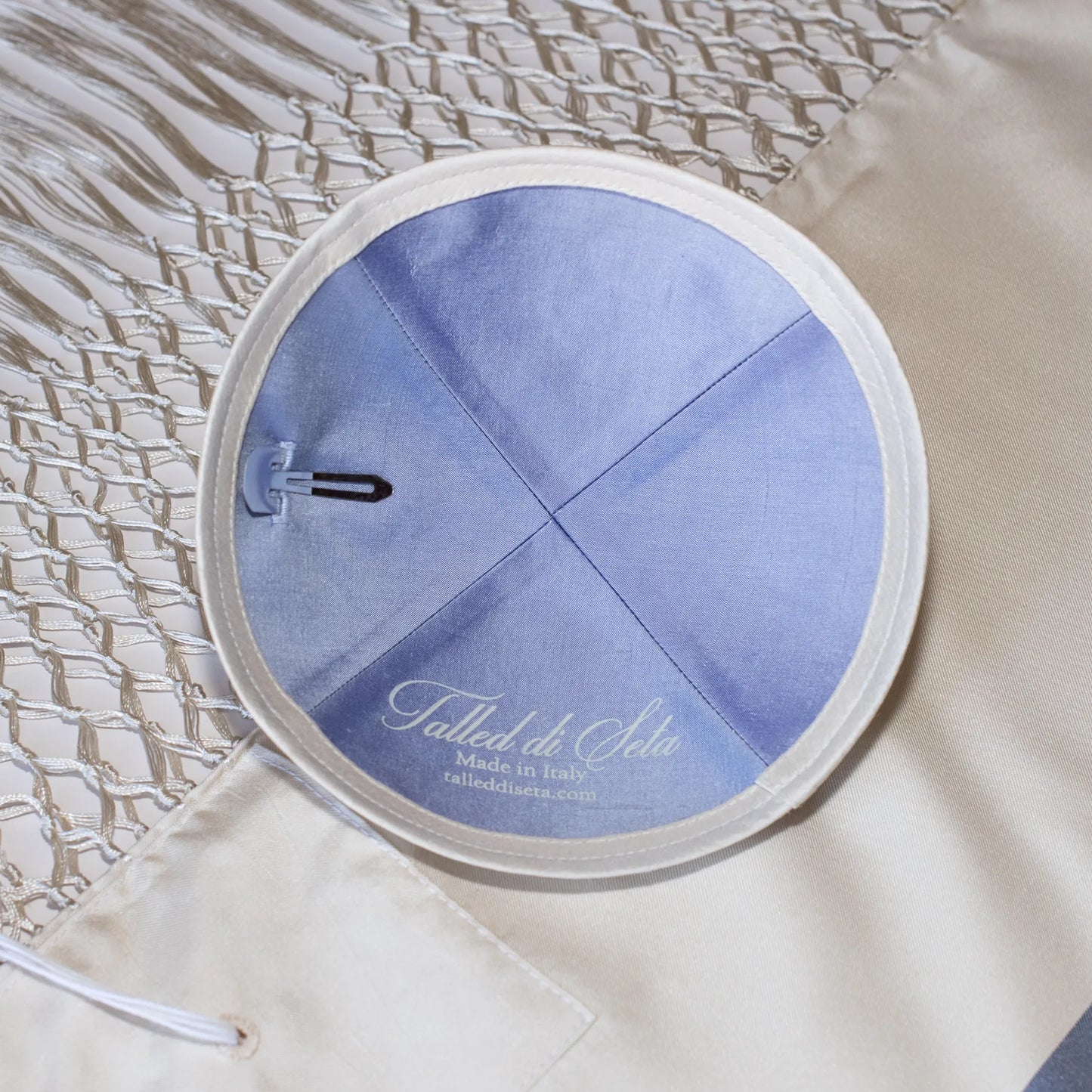 Kippah blue upside