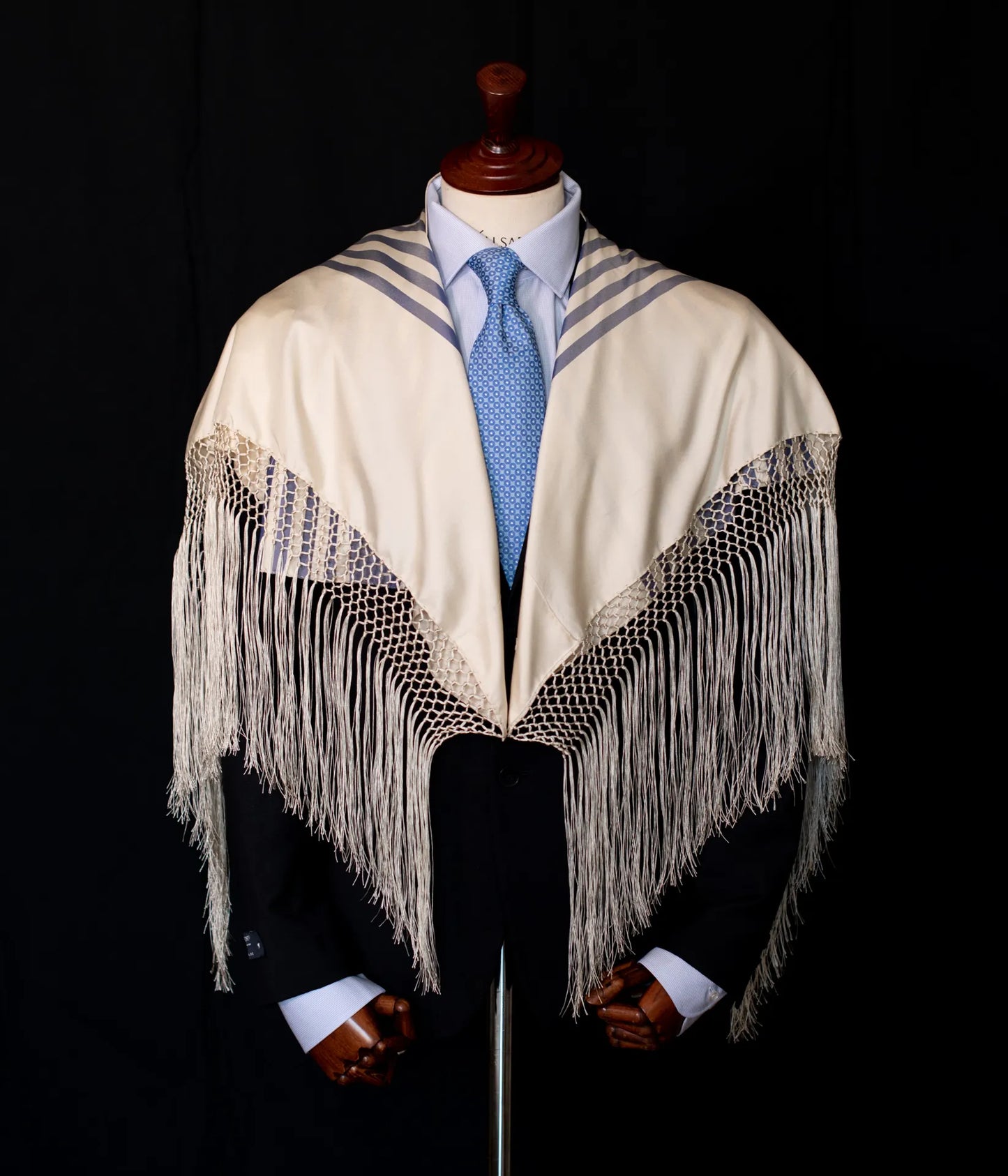 Medium Tallit stand front