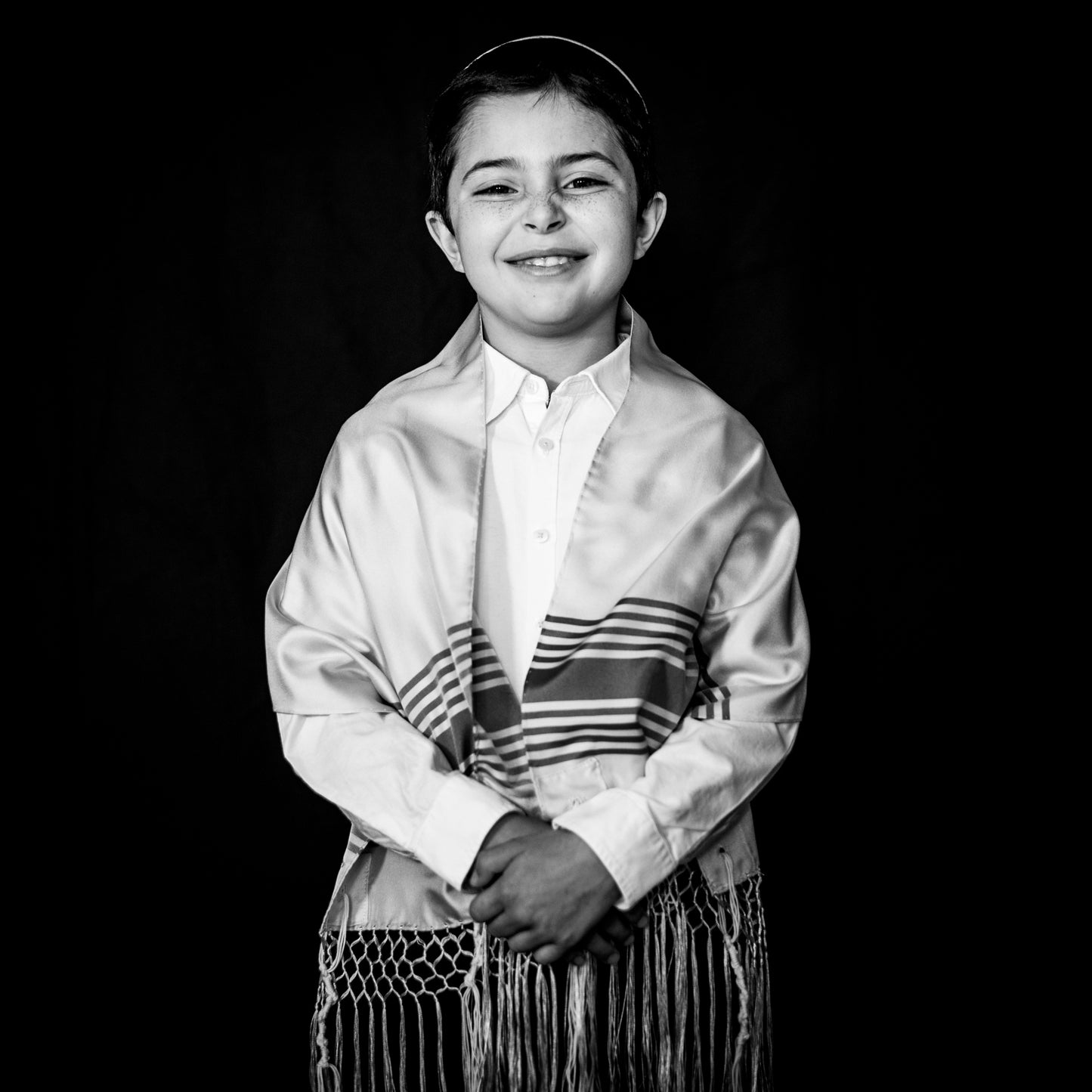 Children's Tallit black and white